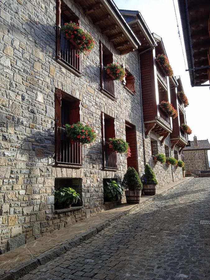 Apartamentos Lausan Gavín Dış mekan fotoğraf